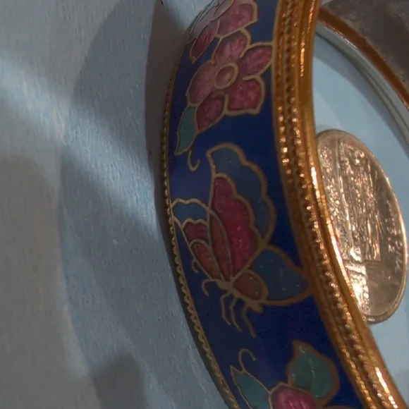 Vintage Floral Enamel Bangle Bracelet And Screw back Earrings with Gold Accents - Picture 7 of 10